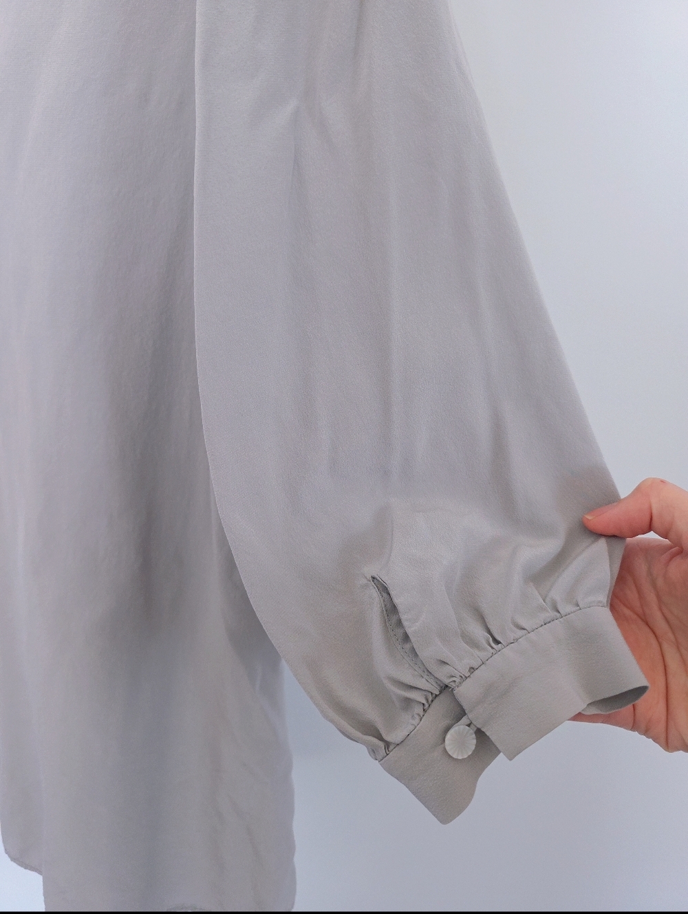 Tibi 100% Silk Grey Blouse With Black Detail - Picture 6 of 8